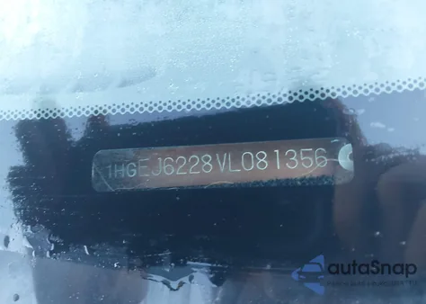 1997 Honda Civic Dx z USA, uszkodzony, nr VIN 1HGEJ6228VL081356